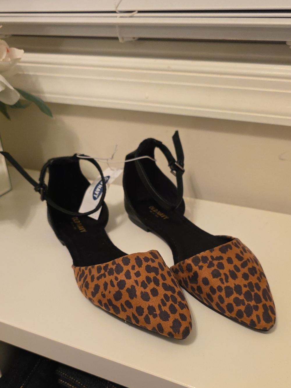 Leopard Print Pointed Toe Ankle Strap Flats - Brown
